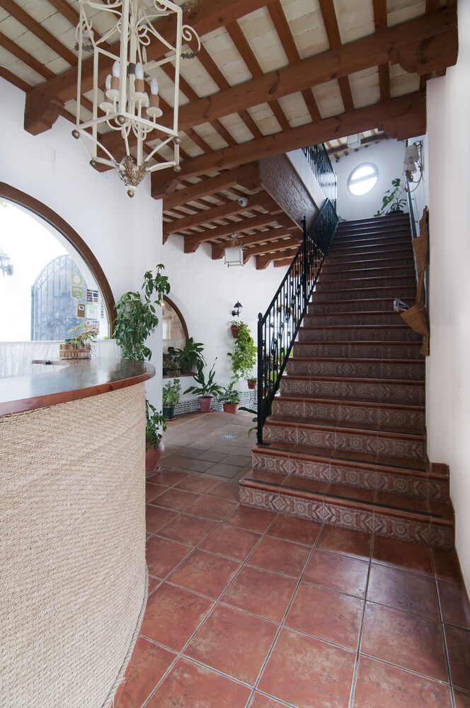 Hotel Restaurante Blanco Y Verde En Conil De La Frontera Hoteles Com