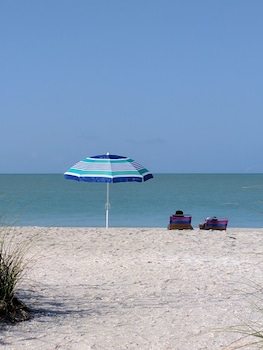 Picture of Waterside Inn on the Beach in Sanibel