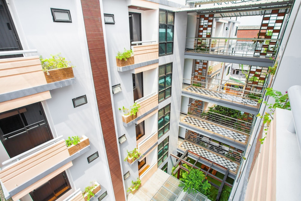 Book New Siam Palace Ville in Bangkok