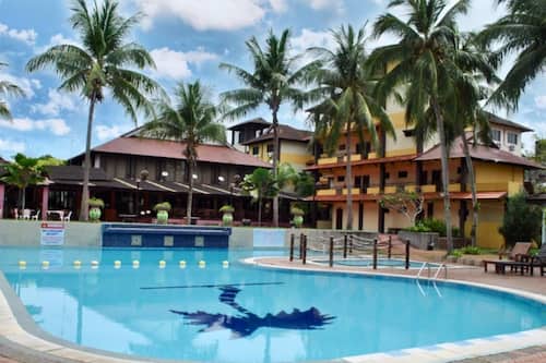 Puteri Bayu Beach Resort 29 3 7 Updated 2021 Prices Hotel Reviews Pangkor Malaysia Tripadvisor
