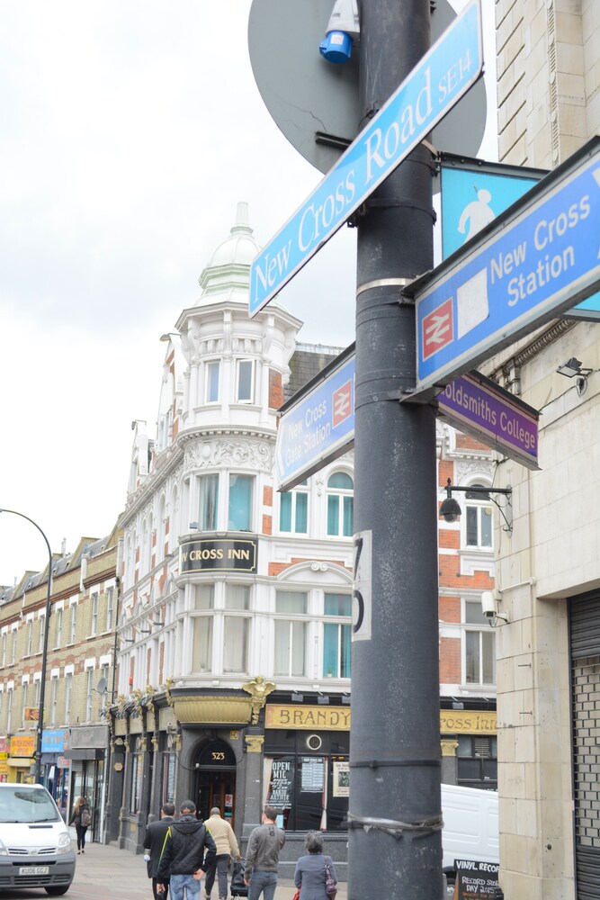 Book New Cross Inn Hostel In London Hotels New Cross Inn Hostel London Street View