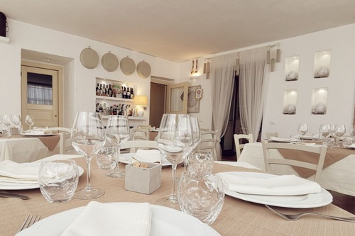 Le Nicchie Guest House Lucera Info Photos Reviews Book At Hotels Com