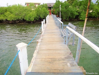 Picture of Marina de Bay Resort and Spa in Puerto Princesa