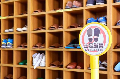 沖縄ゲストハウス Grand 那覇 国際通り近くのアクセスに便利なゲストハウス 宿泊予約はホテルズドットコム 沖縄ゲストハウス Grand 那覇 国際通り近くのアクセスに便利なゲストハウス 宿泊予約はホテルズドットコム