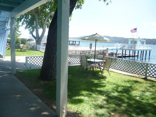 Book Blue Fish Cove Resort In Clearlake Oaks Hotels Com