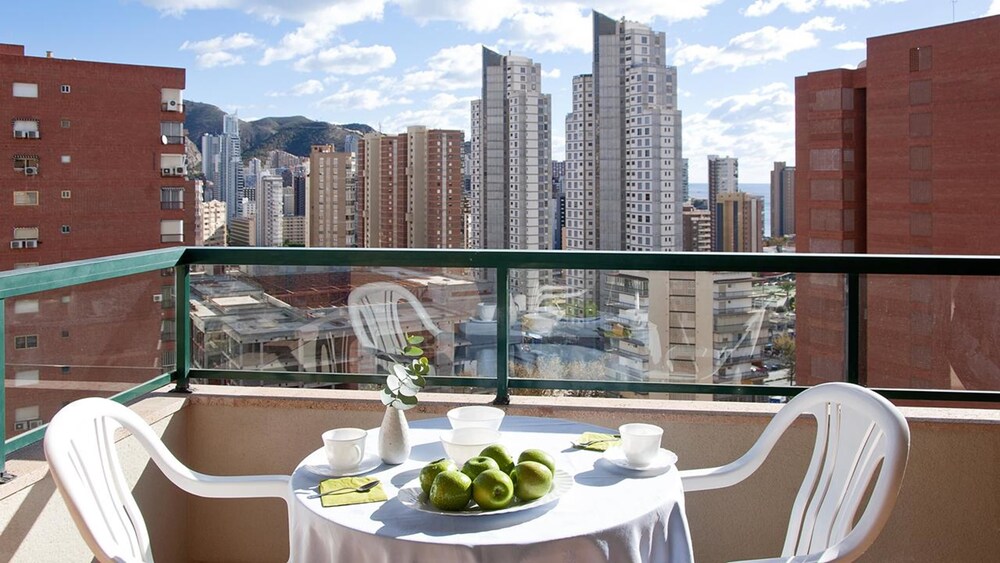 Book Apartamentos Paraiso Centro In Benidorm Hotels Com