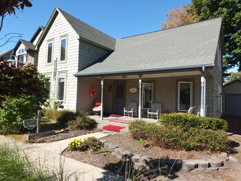 Top 10 Hotels In Benzonia Michigan