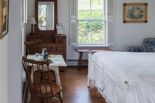 احجز سي بريز إن في بلوك أيلاند قارن أسعار الفنادق في بلوك أيلاند