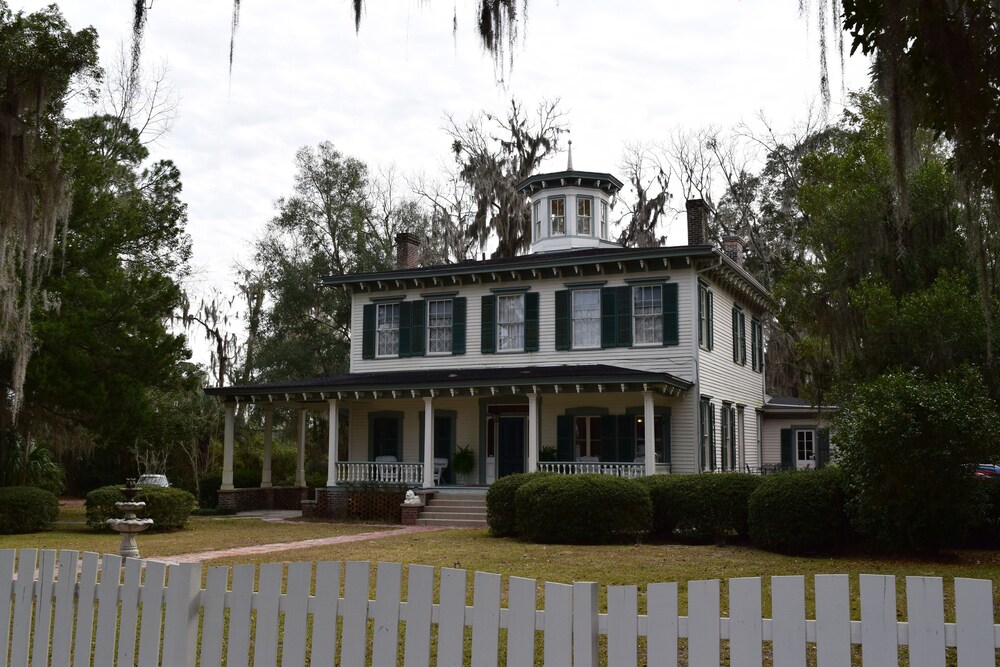 몬티첼로 던햄 인 (Denham Inn) 이용 후기 몬티첼로에 있는 던햄 인 (Denham Inn)