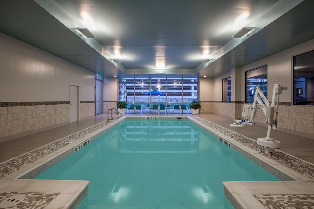 Book Holiday Inn Cleveland Clinic, an IHG Hotel in Cleveland