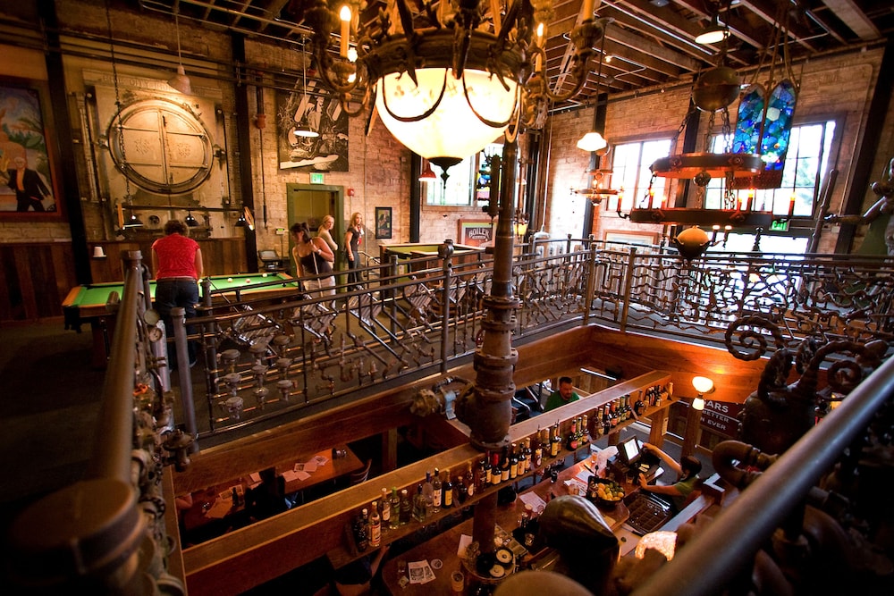 Book McMenamins Kennedy School in Portland