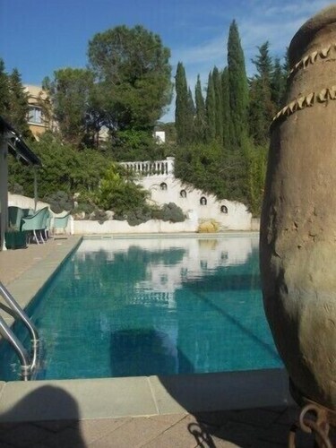 hotel restaurant le cesar plan de cuques hotels com