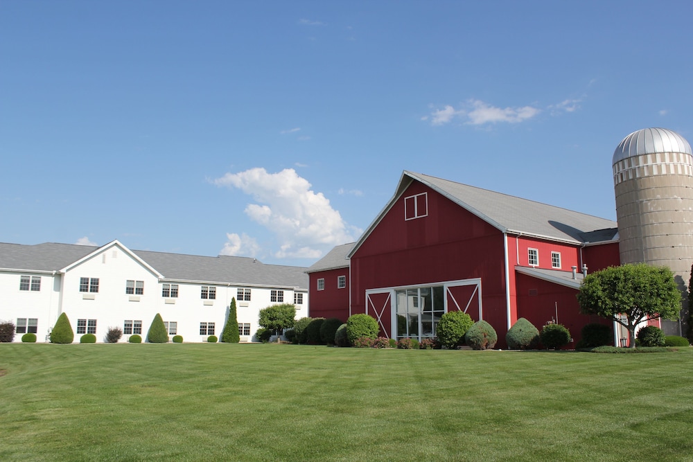Book Farmstead Inn Conference Center In Shipshewana Hotels Farmstead Inn Conference Center Shipshewana