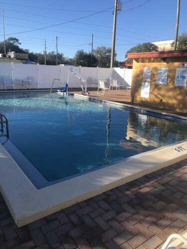 Top Hotels With A Pool In Brandon Florida Hotelscom