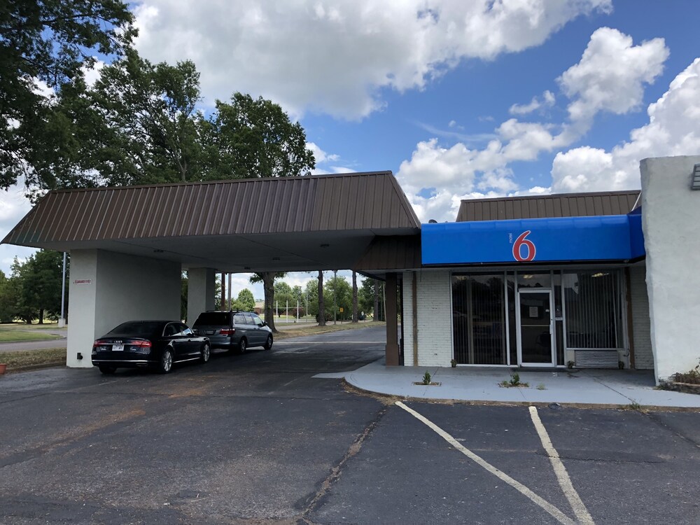 Book Motel 6 Brinkley Ar In Hotels Motel 6 Brinkley Ar