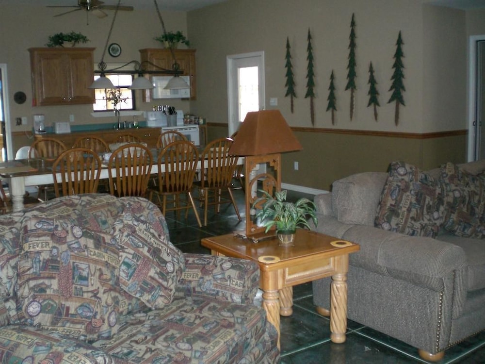 Book Lake Fork Marina Motel In Alba Hotels Lake Fork Marina Motel Alba Lobby