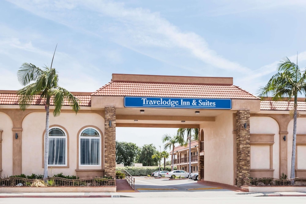Book Travelodge Inn Suites By Wyndham Bell Los Angeles Area In Travelodge Inn Suites By Wyndham Bell Los Angeles Area