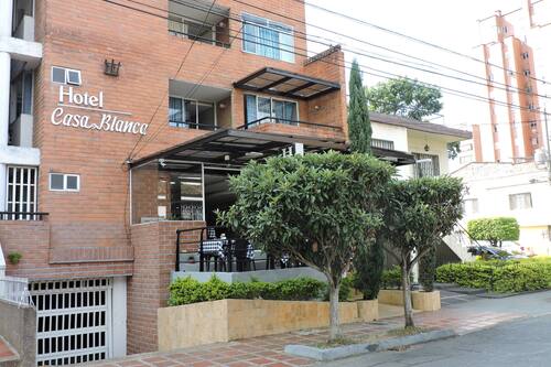 Book Hotel Casa Blanca Laureles In Medellin Hotelscom Book Hotel Casa Blanca Laureles In Medellin Hotelscom