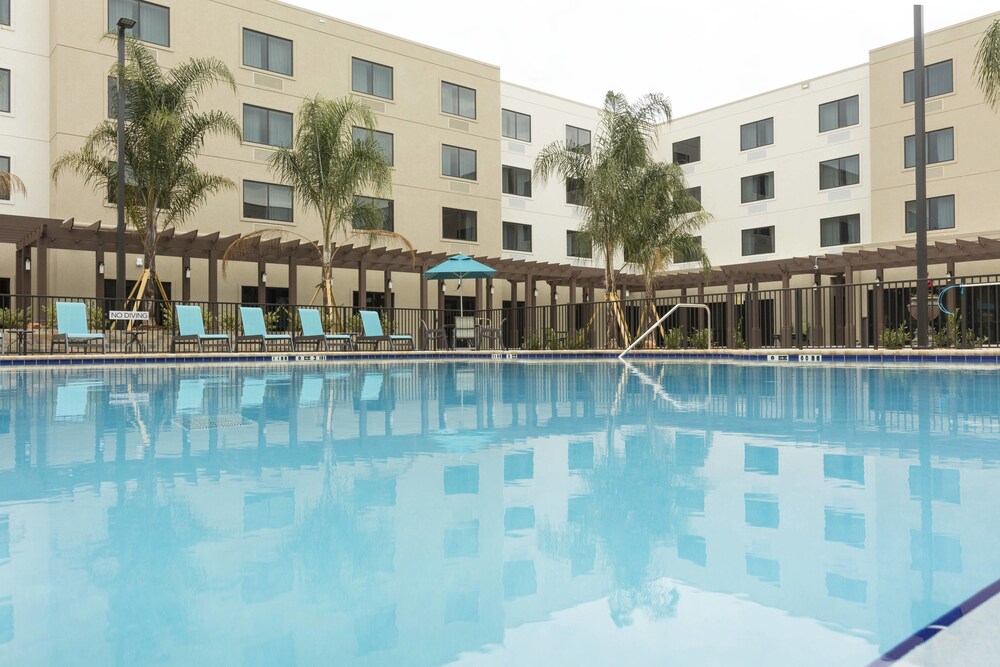 marriott free night call marriott free night call
