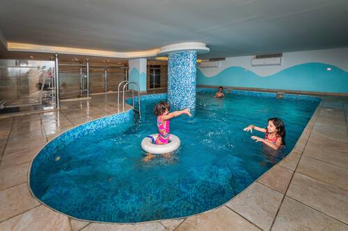 احجز بودل محايل عسير في محايل قارن أسعار الفنادق في محايل