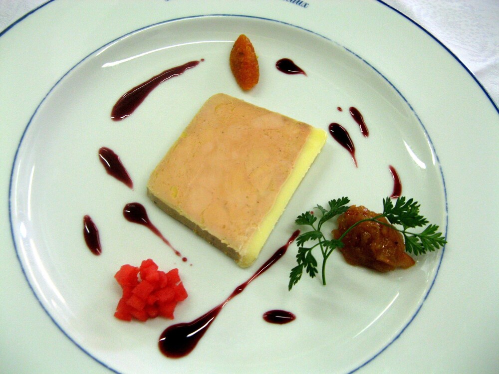 Book Le Relais Des 5 Chateaux In Vezac Hotels Com