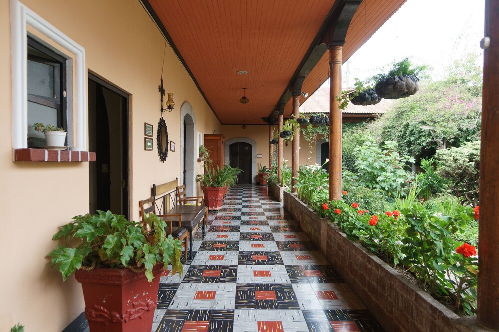 Book Hotel Modelo In Quetzaltenango Hotels Hotel Modelo Quetzaltenango Porch