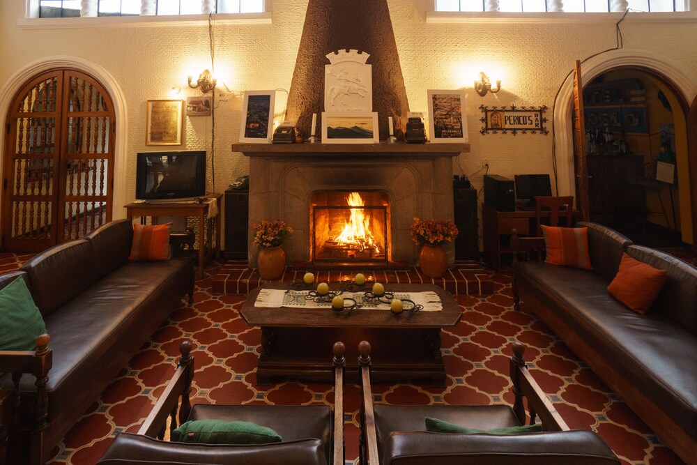 Book Hotel Modelo In Quetzaltenango Hotels Hotel Modelo Quetzaltenango Lobby