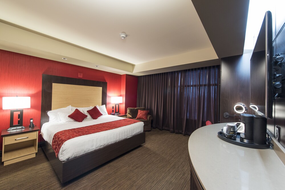 Book Cherokee Hotel Roland In Hotels