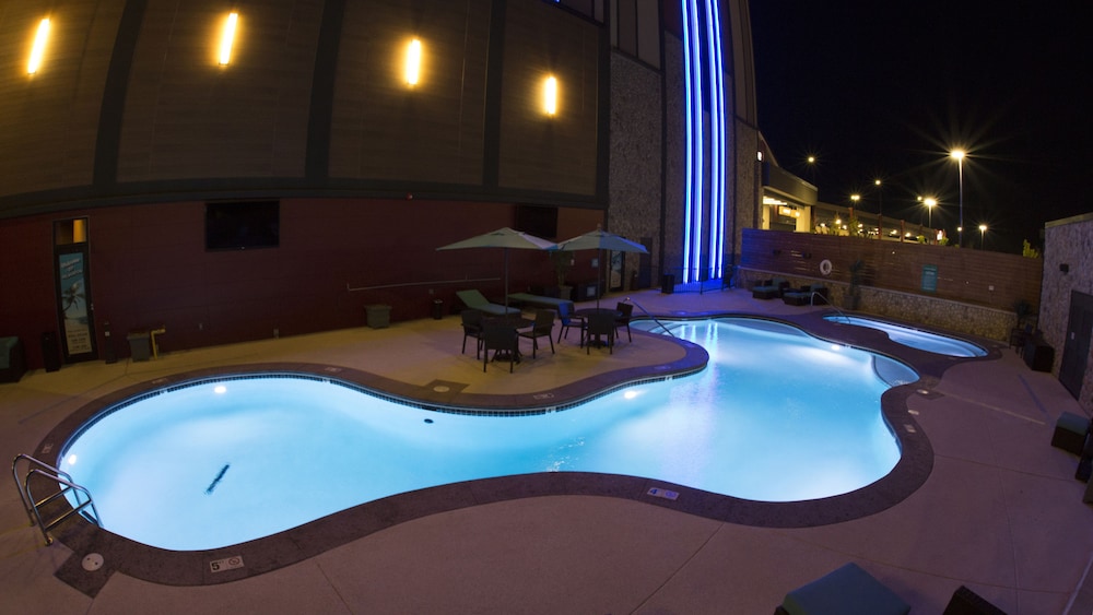 Book Cherokee Hotel Roland In Hotels Cherokee Hotel Roland Outdoor Pool