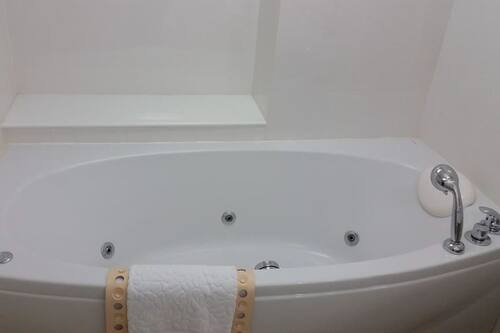 Book Ariston Hotel In Bangkok Hotels Com Book Ariston Hotel In Bangkok Hotels Com