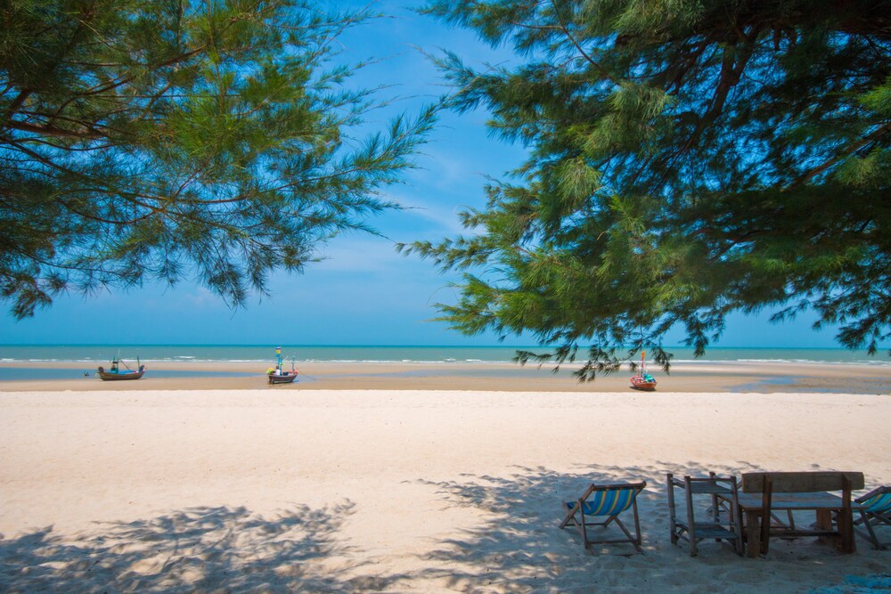 Book Cha Am Little Shop Resort In Cha Am Hotels Com