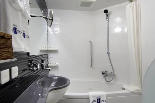 ホテルユニゾ京都四条烏丸 立地が便利で清潔感あるホテル 宿泊予約はホテルズドットコム ホテルユニゾ京都四条烏丸 立地が便利で清潔感あるホテル 宿泊予約はホテルズドットコム