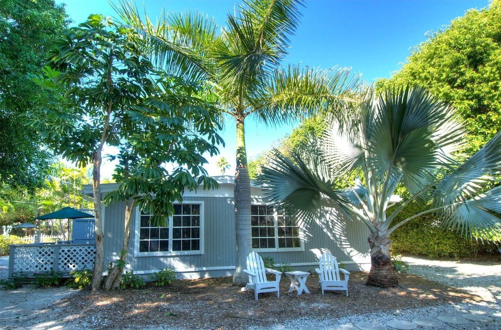 Book Seahorse Cottages On Sanibel S Only In Hotels Seahorse Cottages On Sanibel S Only