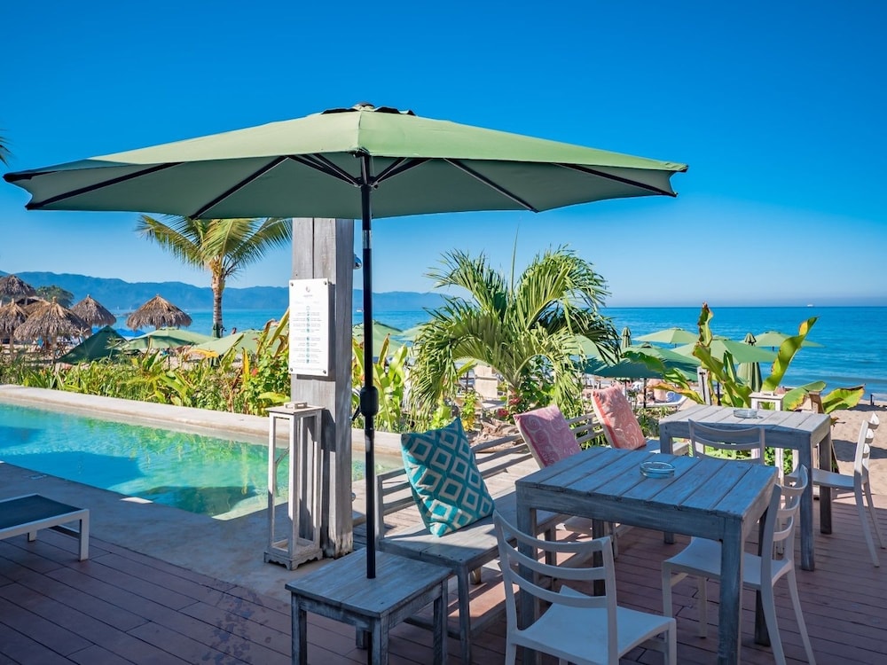 Suites At Sapphire Ocean Club Puerto Vallarta Info Photos Suites At Sapphire Ocean Club Puerto Vallarta Beach