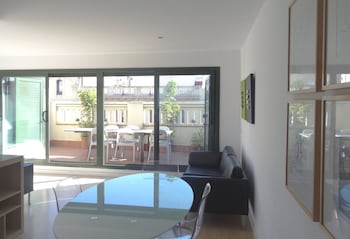 Barselona bölgesindeki Plaza Catalunya City Center Apartments resmi