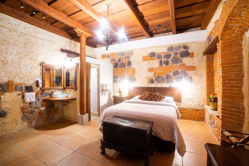 Book Naif Boutique Hotel Gallery In Antigua Guatemala Hotels Com
