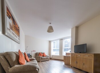 Late Rooms In Dublin Last Minute Deals Up To 50 Off Hotels Enter Your Dates For Our Dublin Last Minute Prices