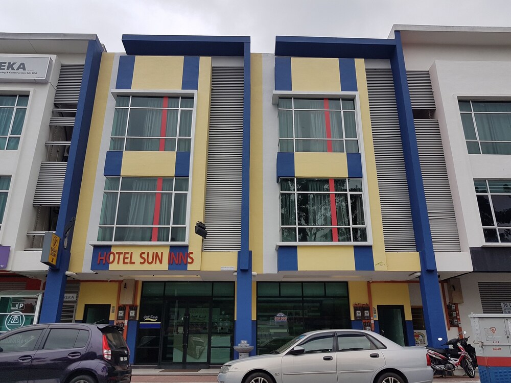 Jaya Jusco Ayer Keroh Melaka Built