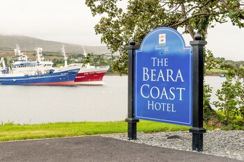 Best Hotels Near Mizen Head Book On