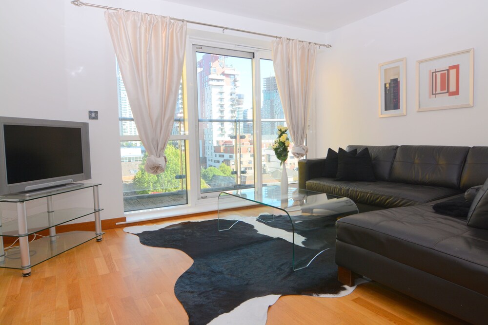 Apartment Wharf Cuba Street London Info Photos Reviews Book At Hotels Com