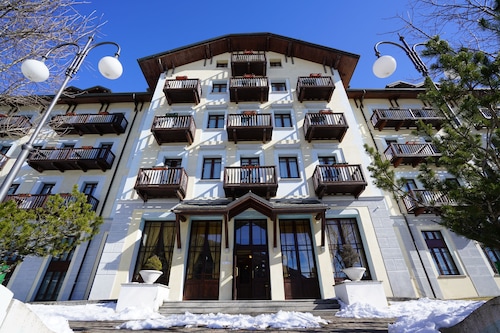 Book Palace Pontedilegno Resort In Ponte Di Legno Hotels Com