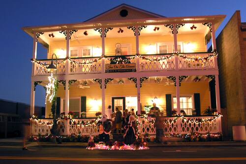 Book Inn On The Avenue In New Smyrna Beach Hotels Com Book Inn On The Avenue In New Smyrna Beach Hotels Com