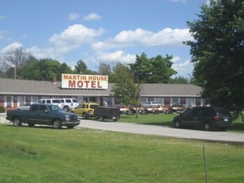 Top 10 Hotels In Chillicothe From 48 Night
