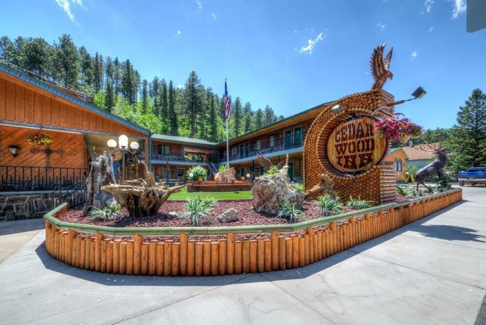 Book Cedar Wood Inn In Deadwood Hotels Cedar Wood Inn Deadwood