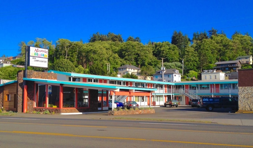 Book Atomic Motel In Astoria Hotels Atomic Motel Astoria