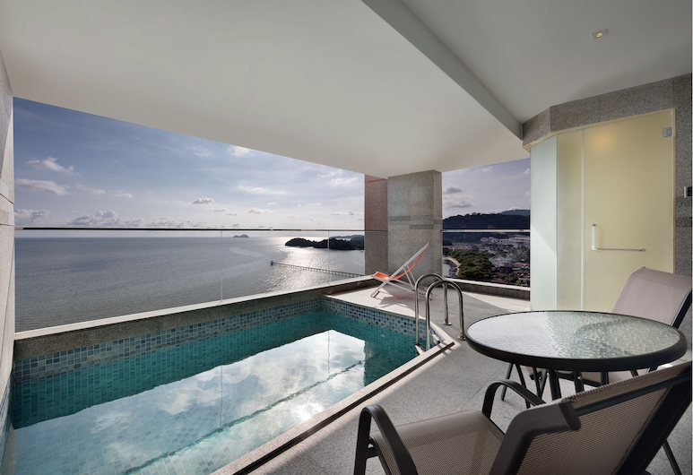 Lexis Suites Penang, George Town, Premium Pool Suite, Balcony