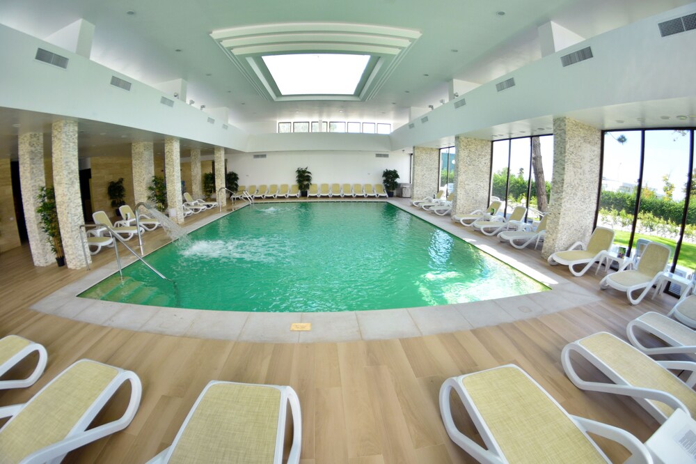 Book Mera Resort Venus In Venus Hotels Com