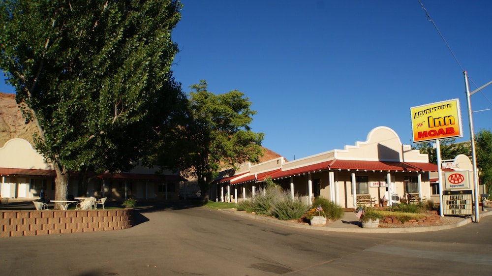 Book Adventure Inn Motel In Moab Hotels Adventure Inn Motel Moab