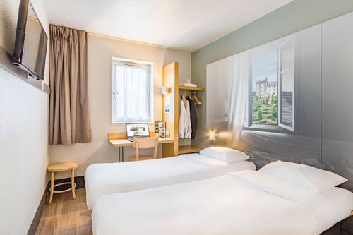 Book B B Hotel Tours Nord 2 La Petite Arche In Tours Hotels Com Book B B Hotel Tours Nord 2 La Petite Arche In Tours Hotels Com