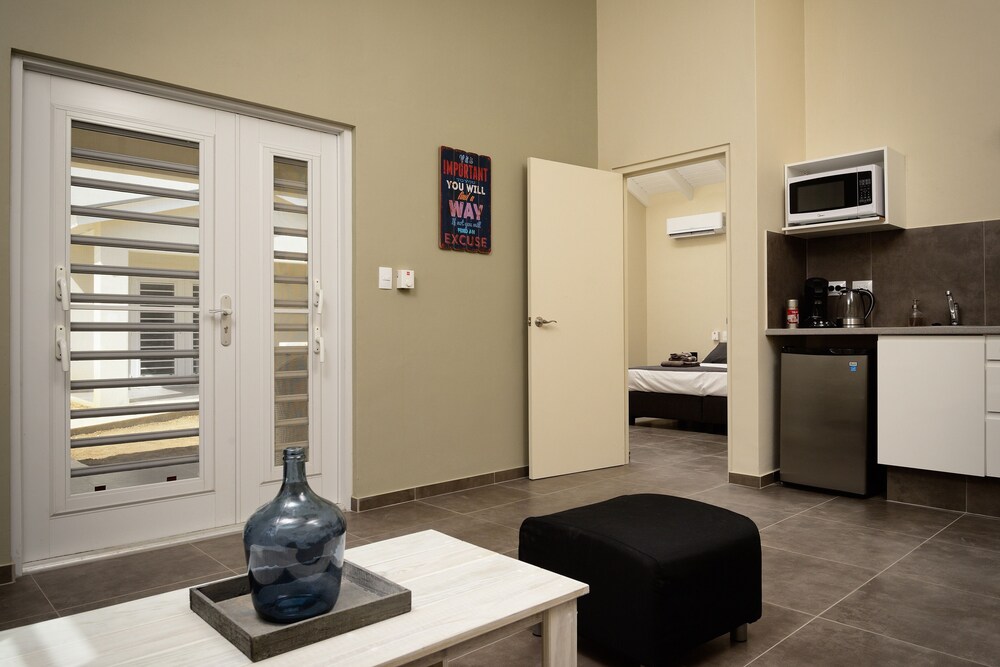 Book All Seasons Apartments In Kralendijk Hotels Com